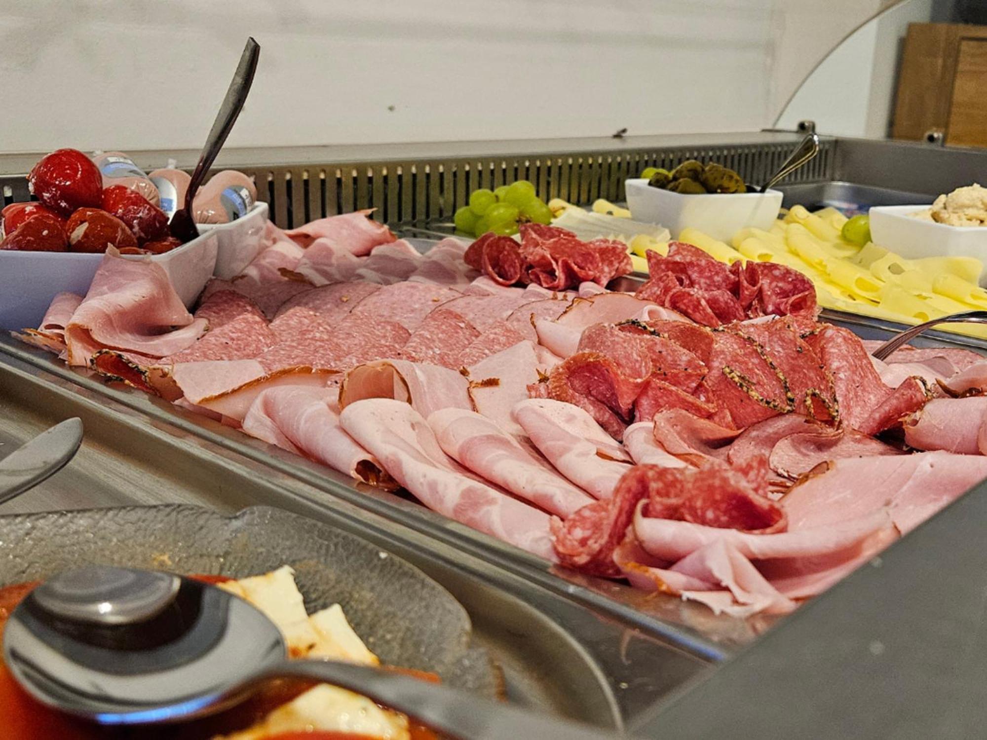 Hotel Hirsch 金茨堡 外观 照片